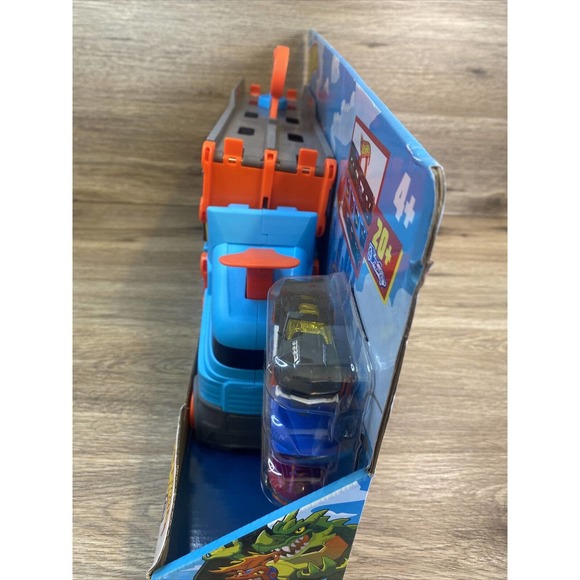 Hot Wheels City Speedway Hauler GVG37 Transforms Into 6 Ft. Long 2 Car Racetrack - Picture 9 of 16